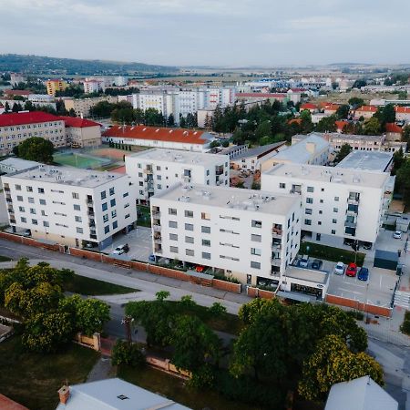 Stresny Aparman Pri Mlyne Apartment Skalica Luaran gambar