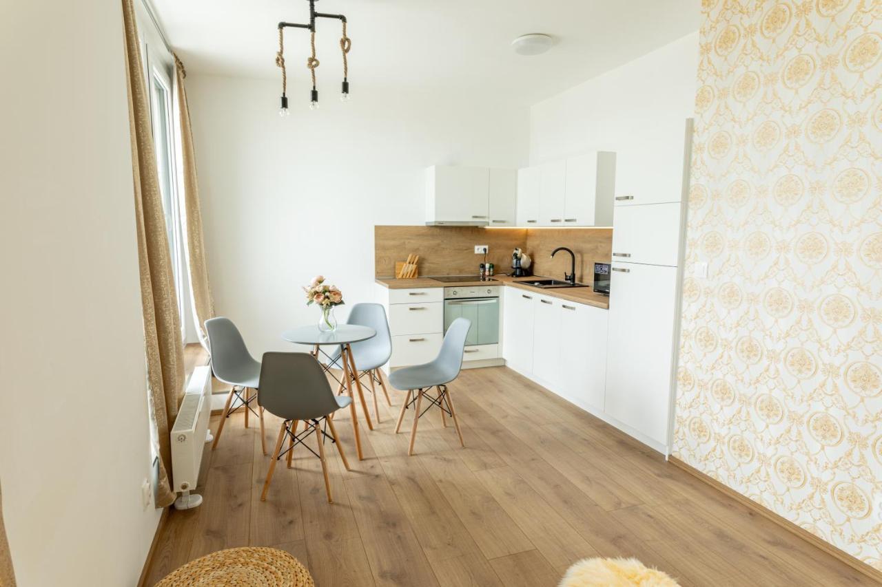 Stresny Aparman Pri Mlyne Apartment Skalica Luaran gambar