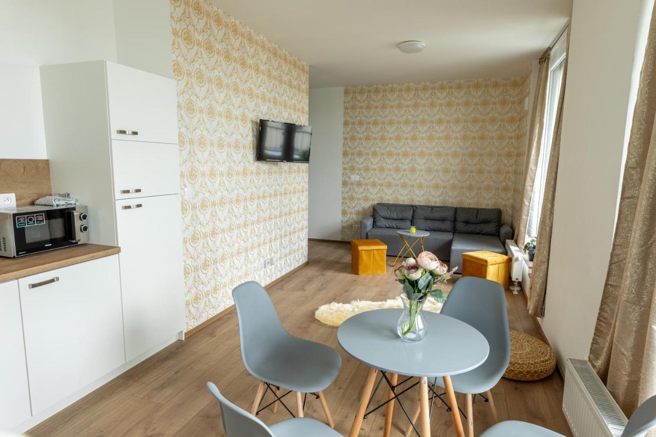 Stresny Aparman Pri Mlyne Apartment Skalica Luaran gambar